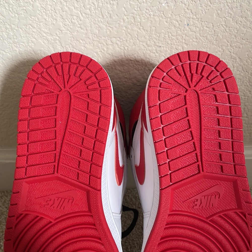 Air Jordan 1 Retro High OG Heritage - Picture 8 of 9